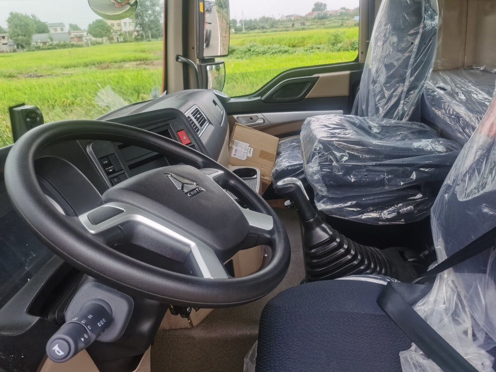 Автокран HOWO 4×2 ZOOMLION 8Т с телескопической стрелой