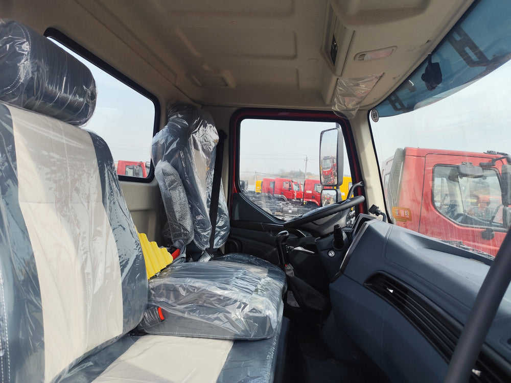Автокран DongFeng 240 л.с. с телескопической стрелой