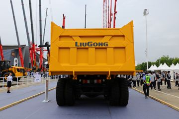 Карьерный самосвал LiuGong DW90A-H 480 л.с. 6х4