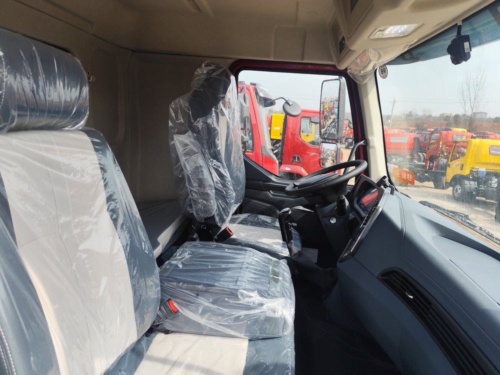 Автокран DongFeng 240 л.с. с телескопической стрелой