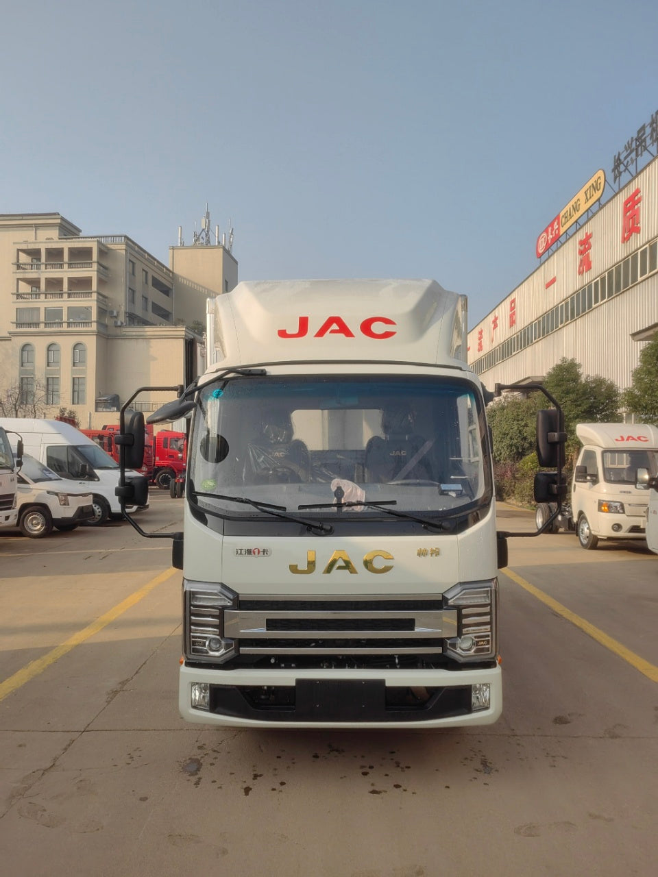 Рефрижератор JAC 3,7 м