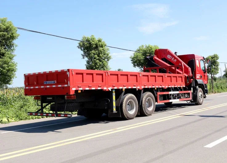 Кран-манипулятор Dongfeng 6×4 10Т
