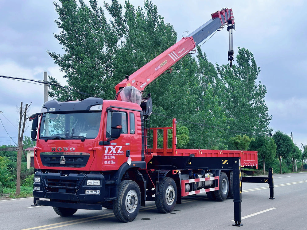 Автокран HOWO 8×4 16Т PAlfiner с телескопической стрелой