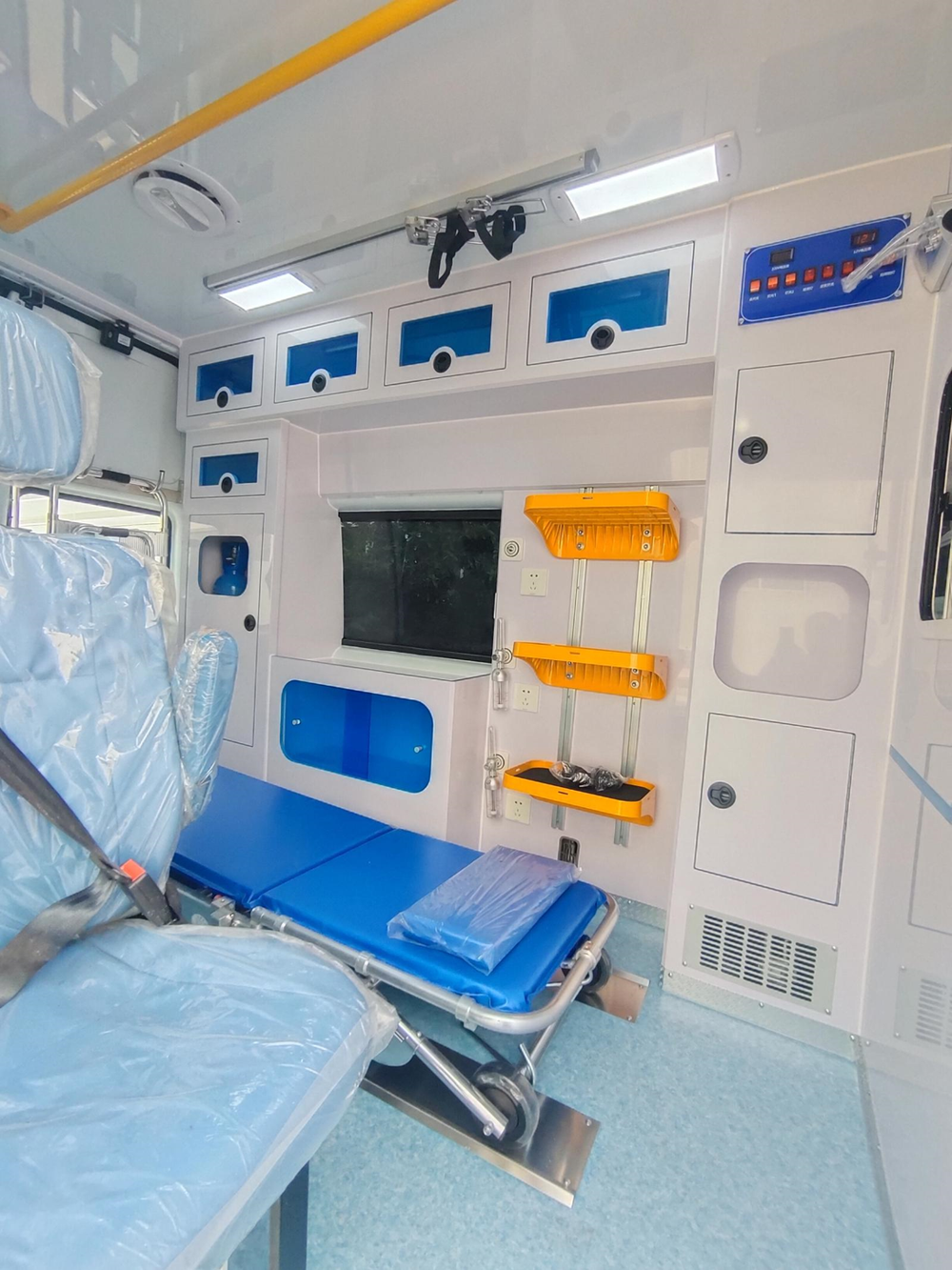 Высокопроизводительная дизельная карета скорой помощи JMC Shunda