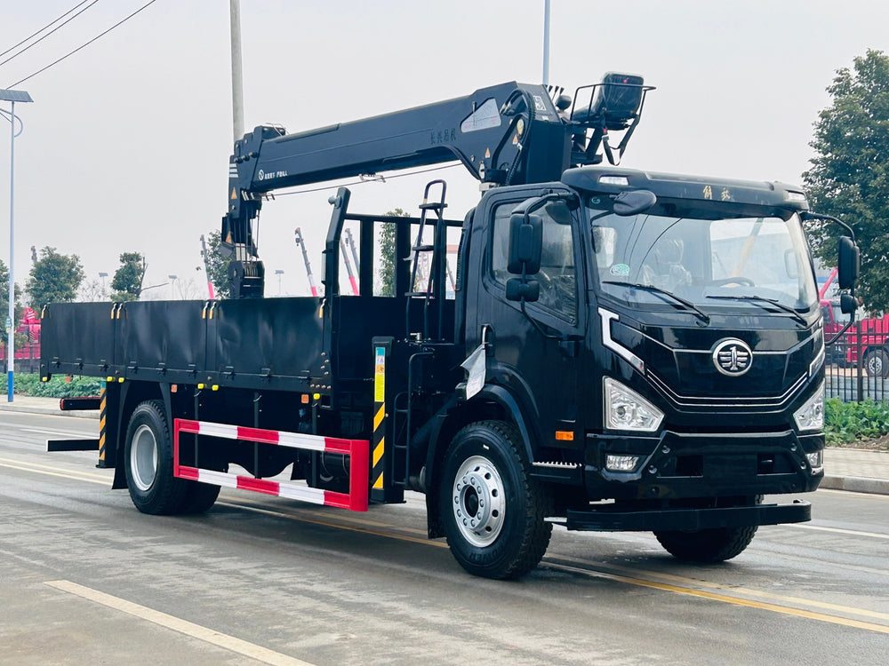 FAW 220 л.с. Кран с телескопической стрелой, 8-10 т