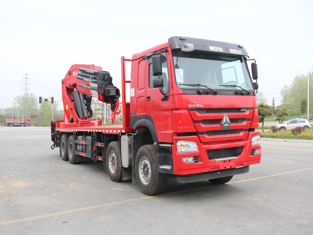Кран-манипулятор HOWO 440 л.с.