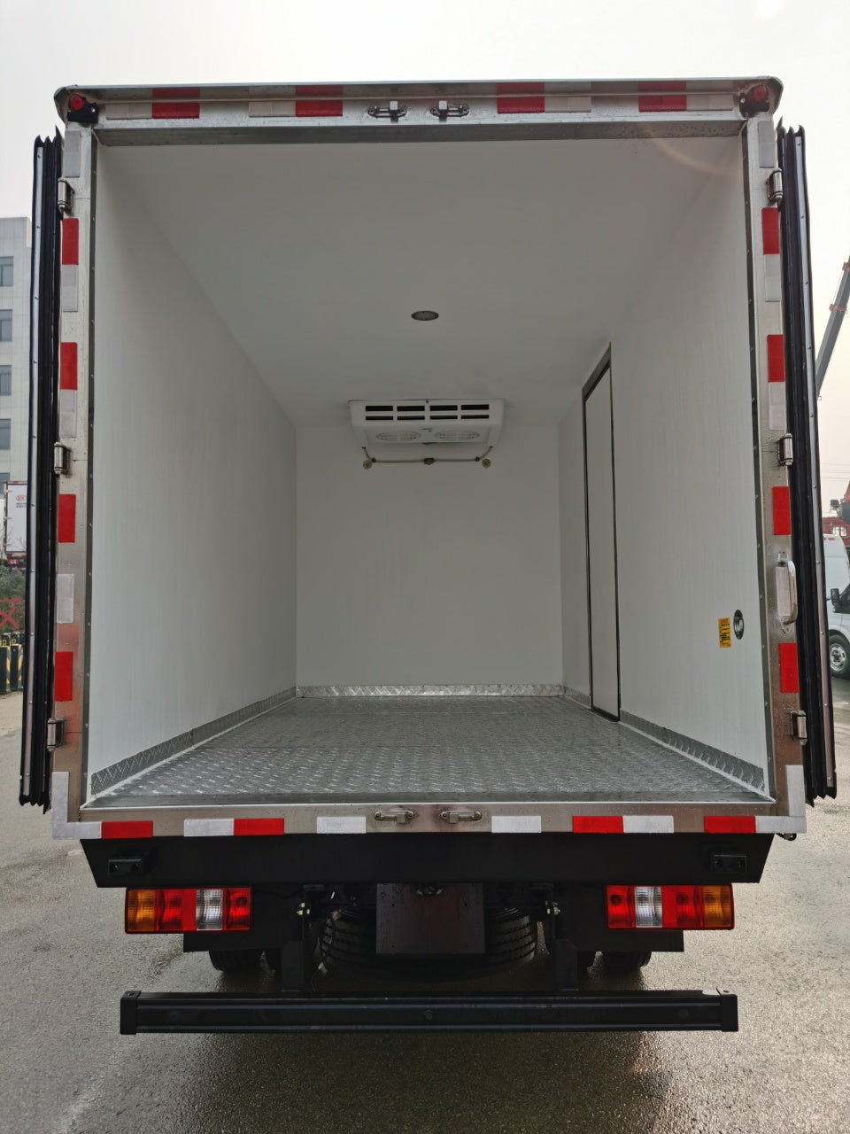 Рефрижератор ISUZU EC5