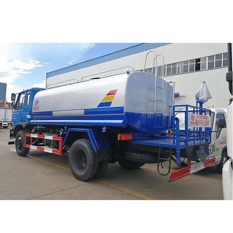 Автомобиль-разбрызгиватель Dongfeng 4X2 12000 л