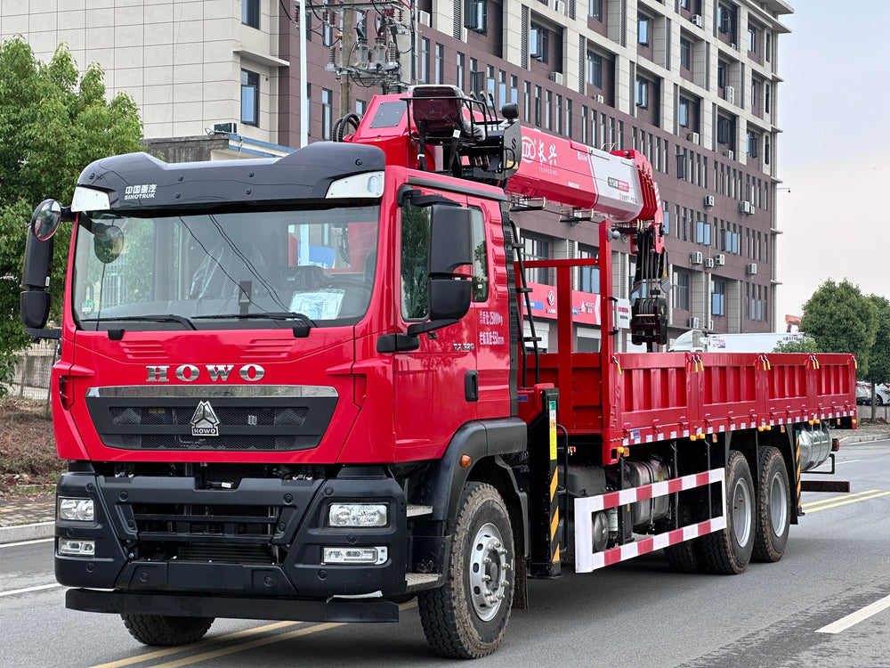 Автокран HOWO 6×4 CX14T с телескопической стрелой