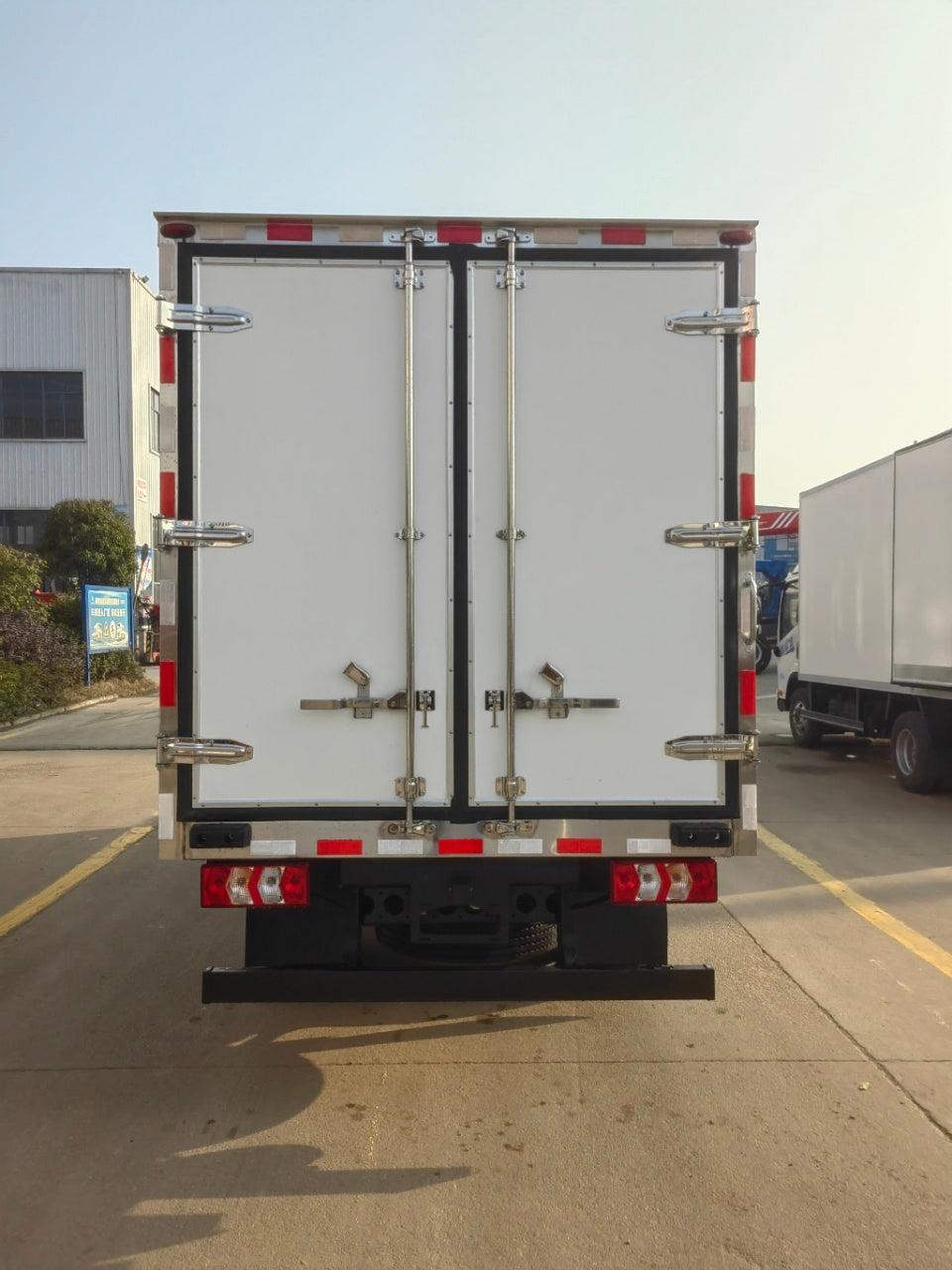 Рефрижератор JAC 3,7 м