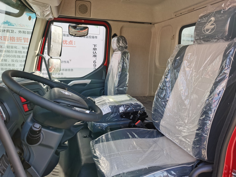 Автокран DongFeng 245 л.с. с телескопической стрелой