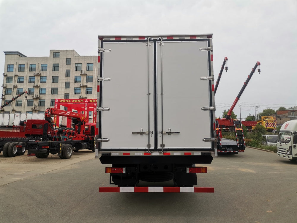 Рефрижератор DongFeng 290 л.с.