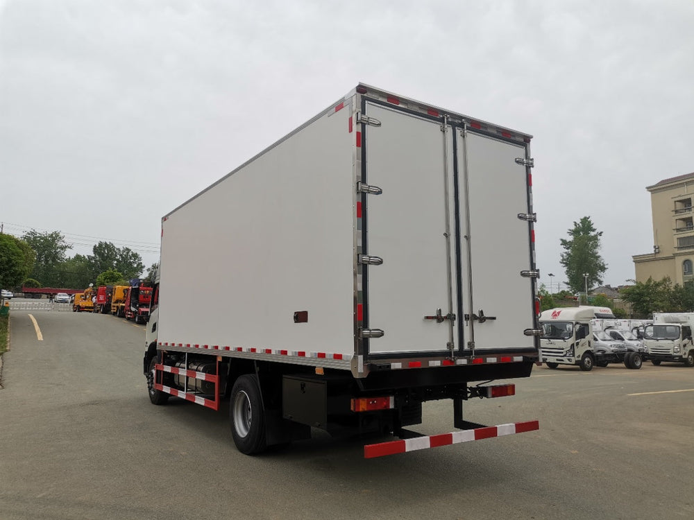 Рефрижератор DongFeng 290 л.с.