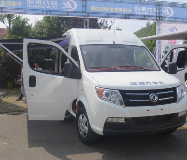Дом на колесах SAIC Maxus