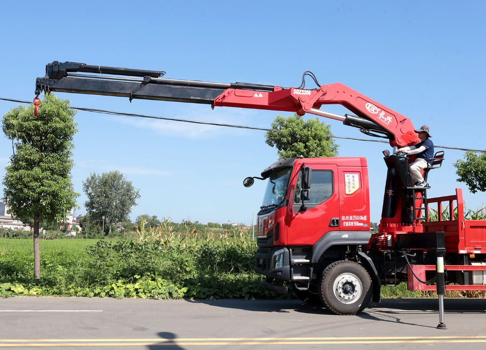 Кран-манипулятор DongFeng 6×4 16Т