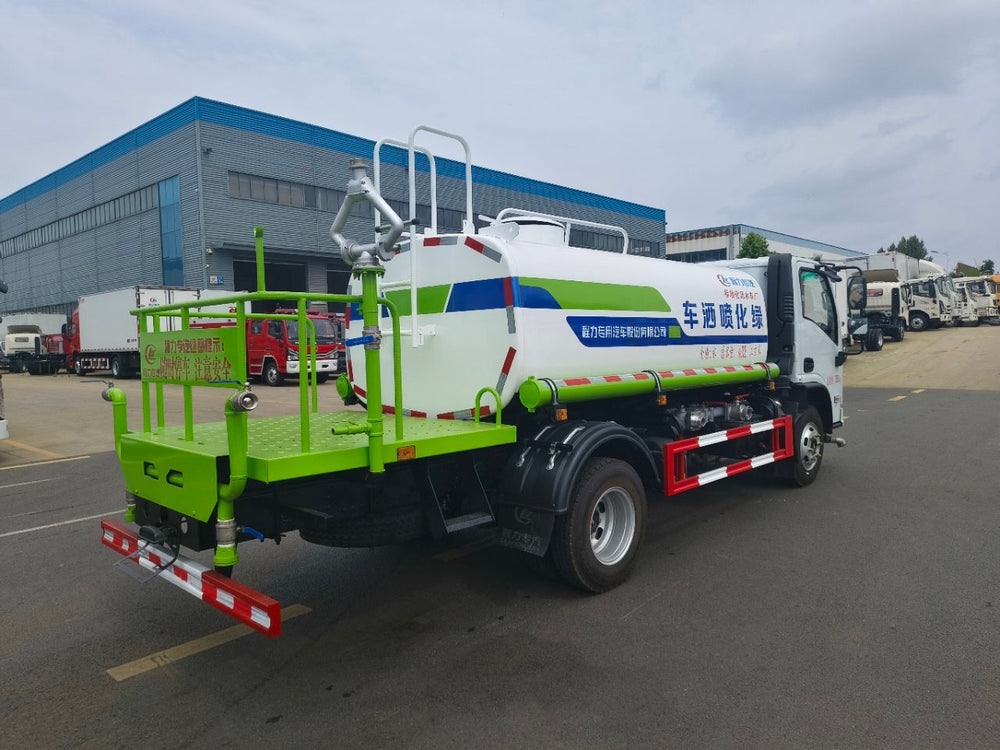 Автомобиль-водовоз DongFeng 5м³