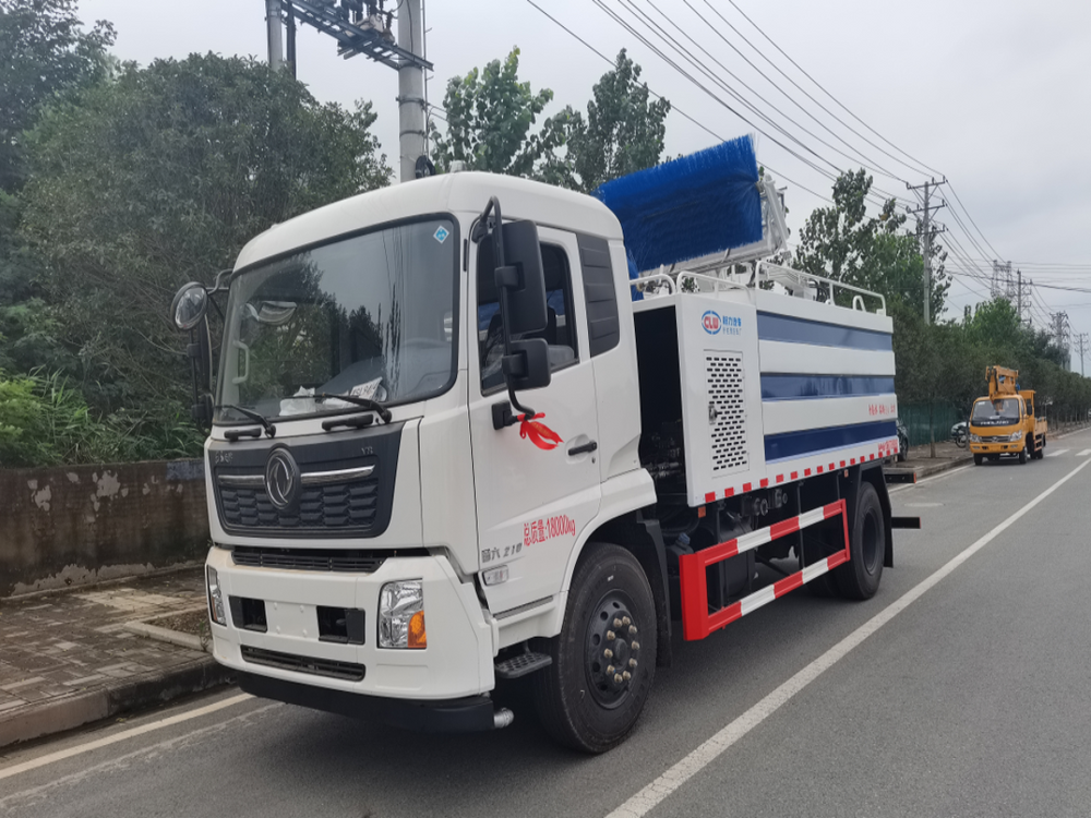 Туннелеочистительная машина DongFeng 12м³