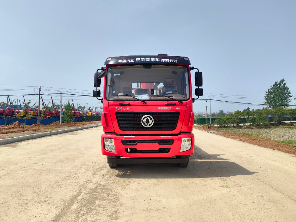 Кран DongFeng с телескопической стрелой и подъемной осью