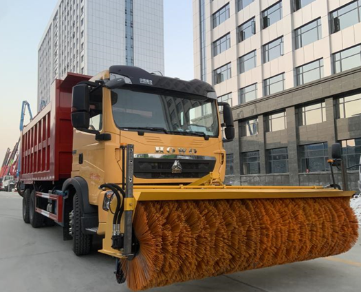 Самосвал HOWO 12м³ 290 л.с. для уборки снега