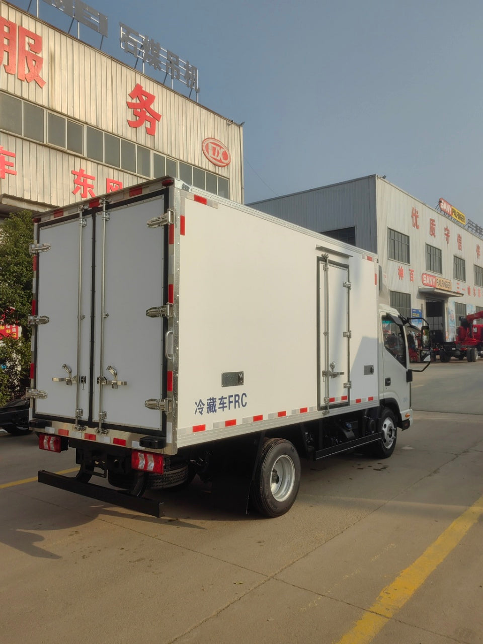 Рефрижератор JAC 3,7 м