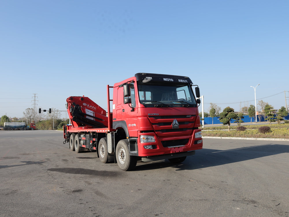Кран-манипулятор HOWO 440 л.с.