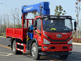 FAW 220 л.с. Кран с телескопической стрелой, 8-10 т