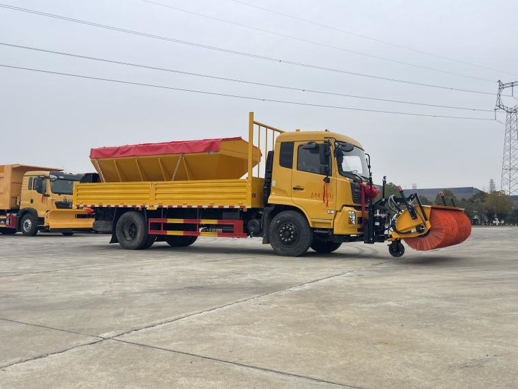 Снегоуборочная машина DongFeng 8 м³, 210 л.с.