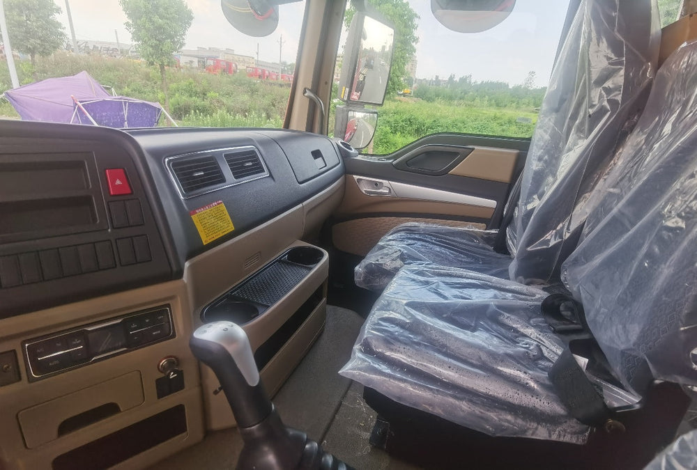 Автокран HOWO 4×2 ZOOMLION 8Т с телескопической стрелой
